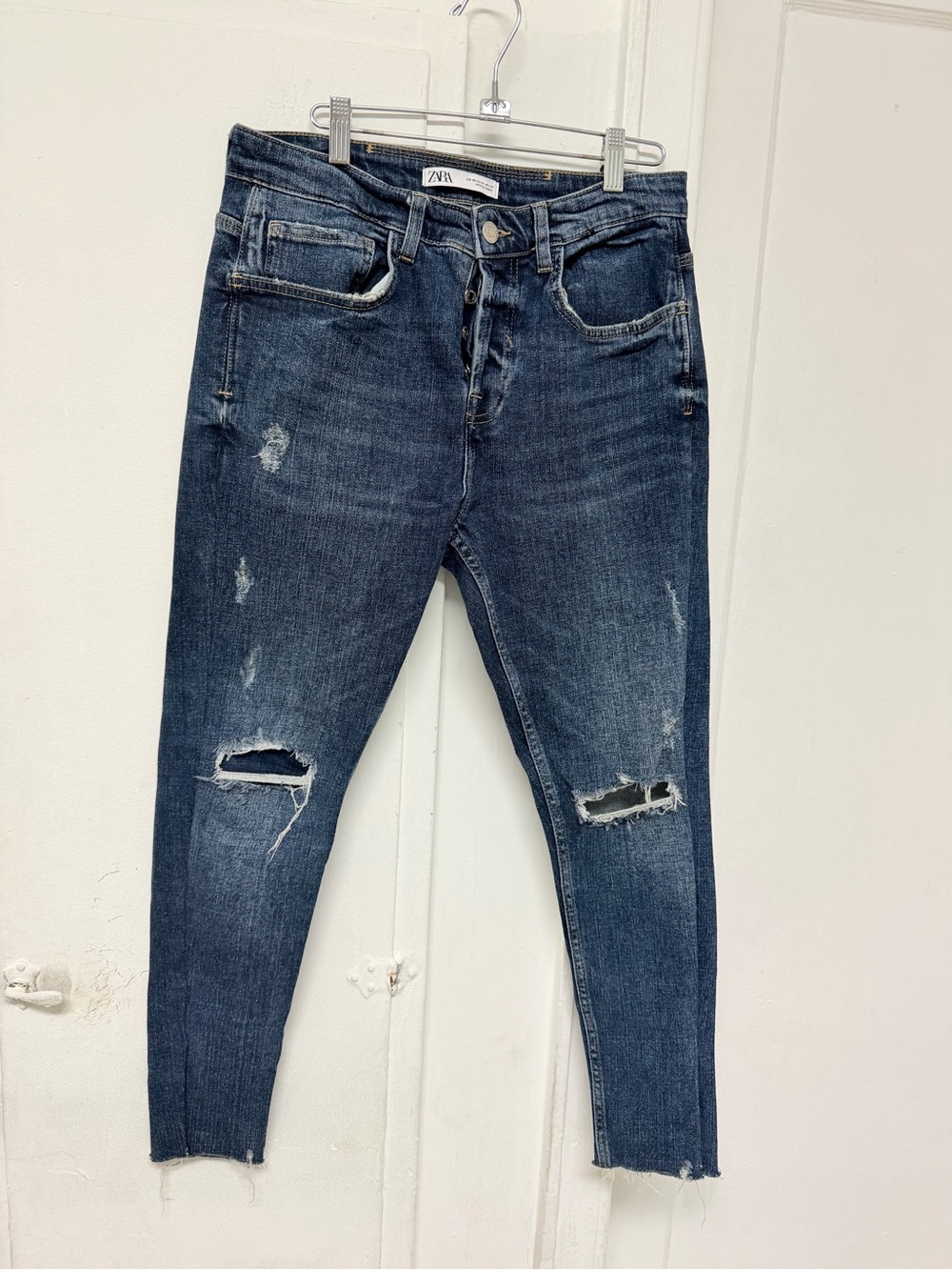 Relax denim Zara man Distressed Dark Wash Skinny Jeans going out size 31